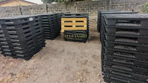 Plastic Pallet With Zero Stress