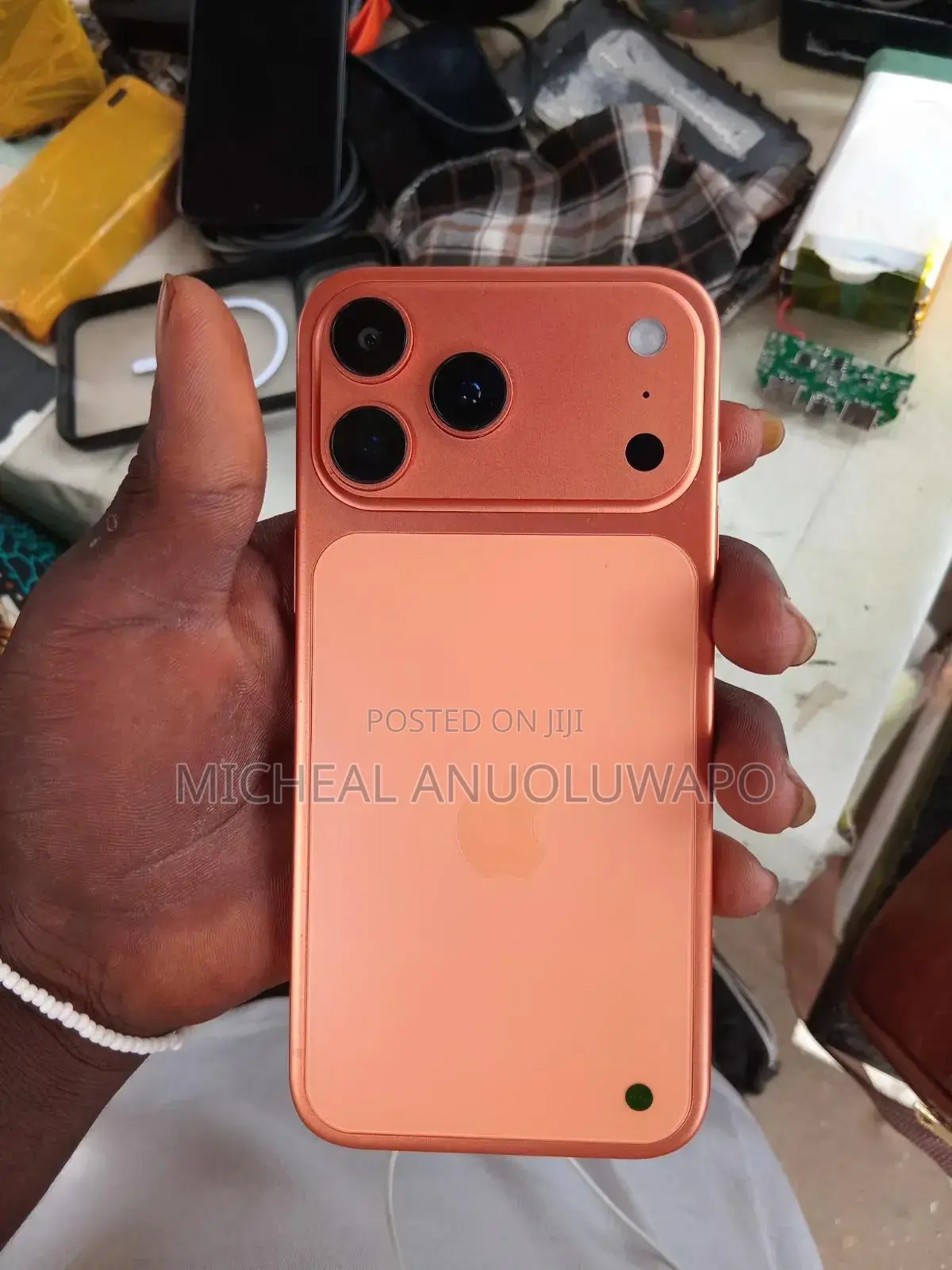 New Apple iPhone 17 Pro Max 256 GB Orange