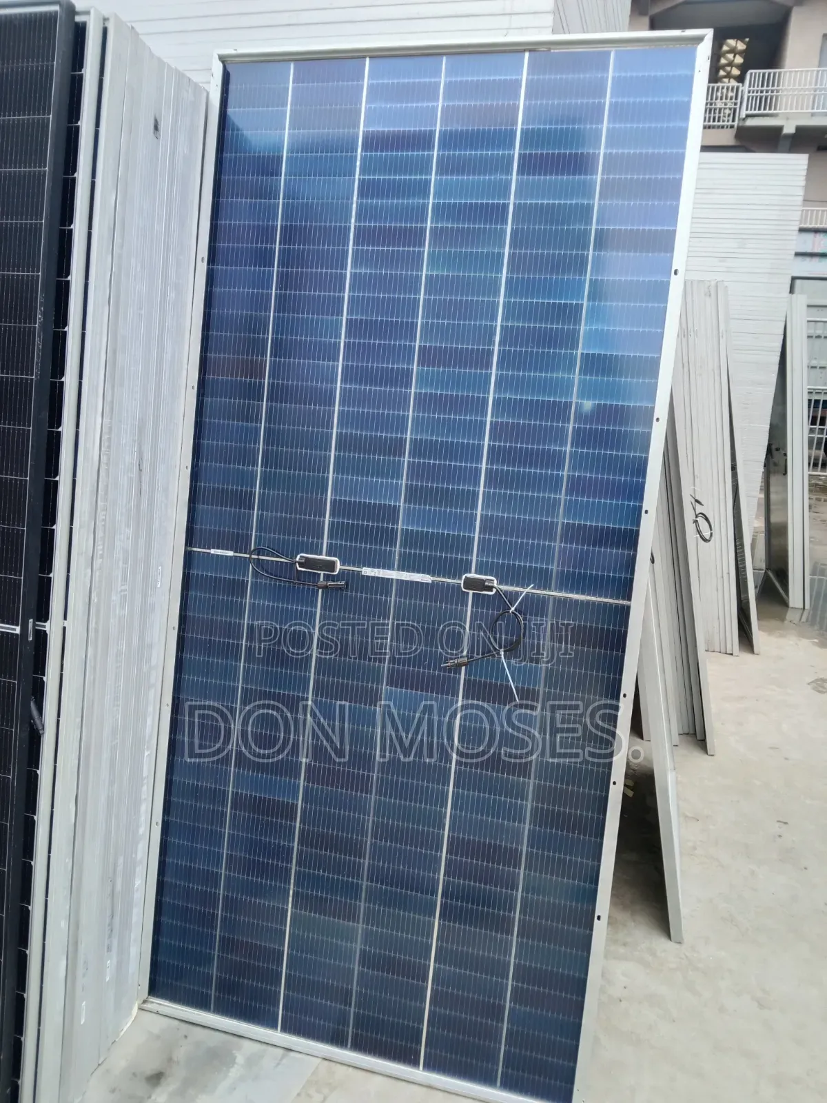680w Jinko Solar Panel 264cell