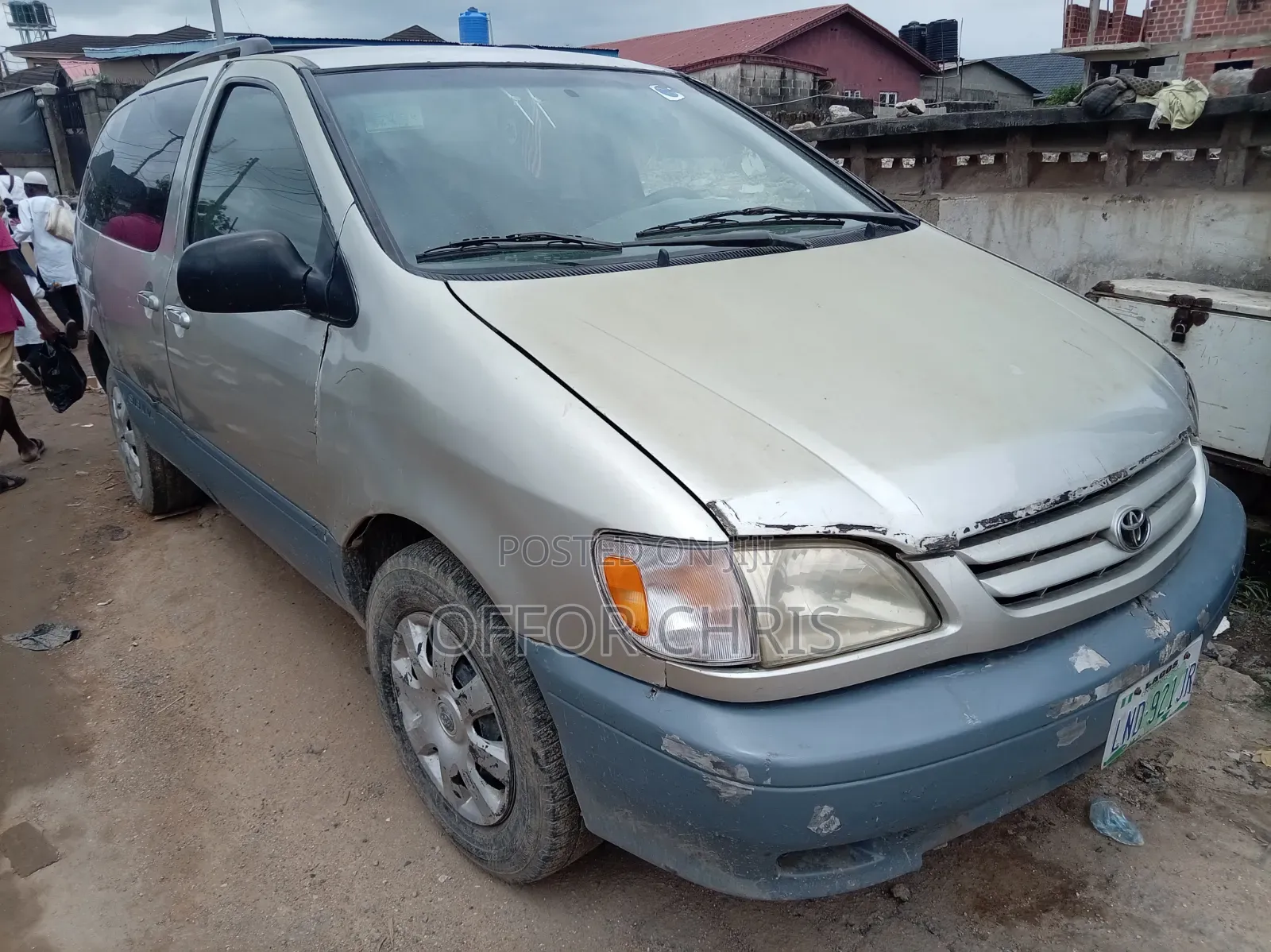 Toyota Sienna 2001 Silver