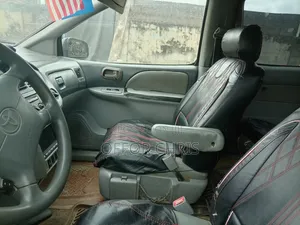 Toyota Sienna 2001 Silver