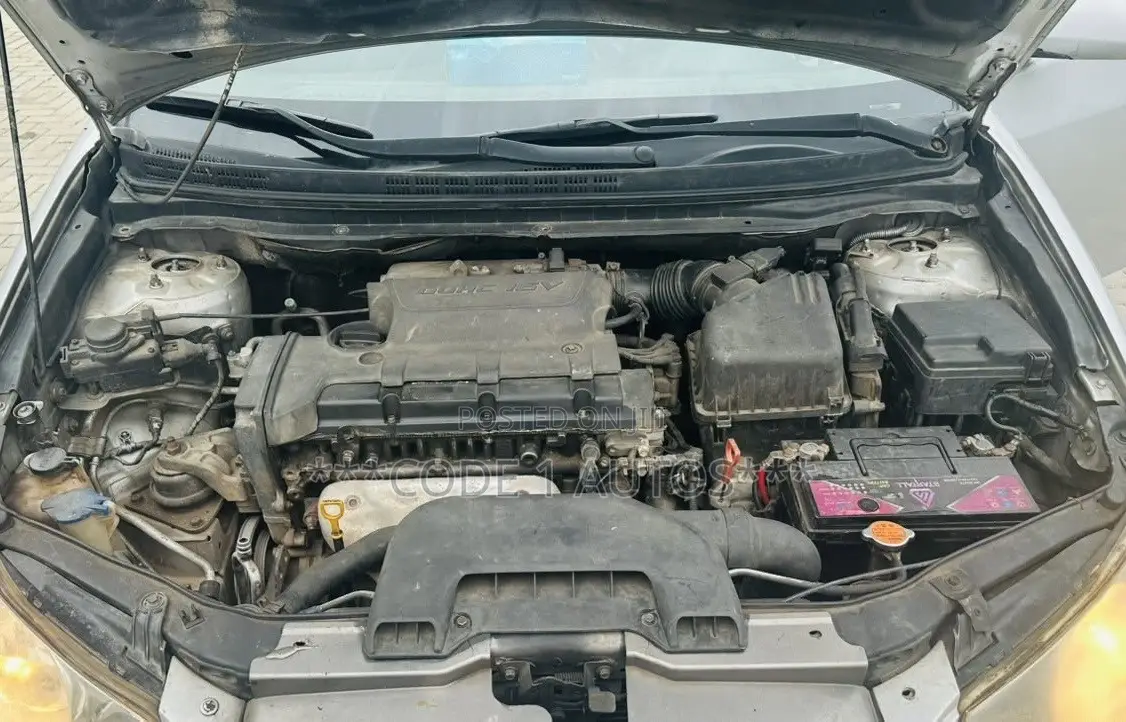 Hyundai Elantra 2009 Silver