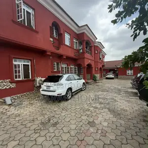 3bdrm Block of Flats in Gwarinpa for rent
