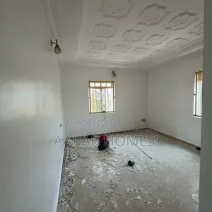 3bdrm Block of Flats in Gwarinpa for rent