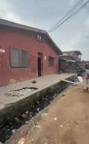 Half Plot of Land for Sale Off Ogo Oluwa Bariga
