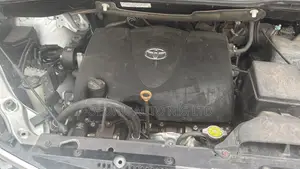 Toyota Sienna Limited FWD 2019 Silver
