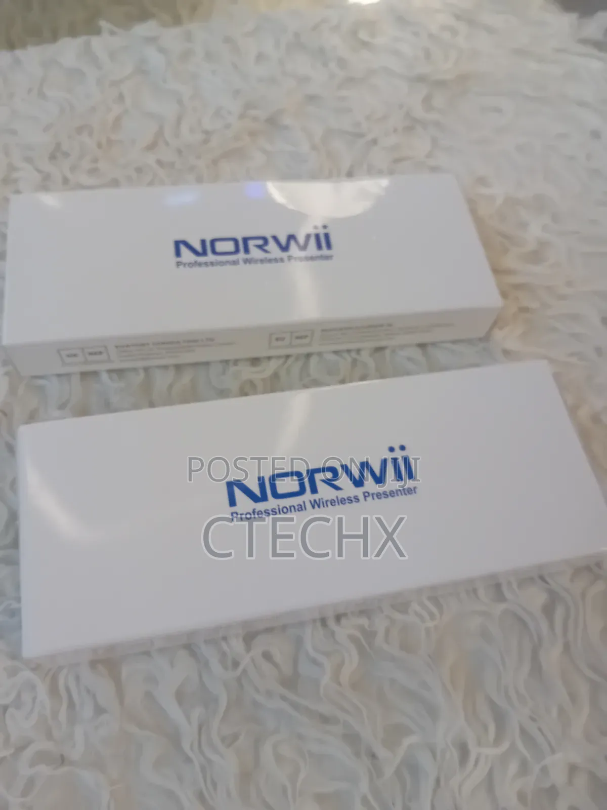 Norwii Rechargeable Wireless Presenter With Pointer for PowerPoint