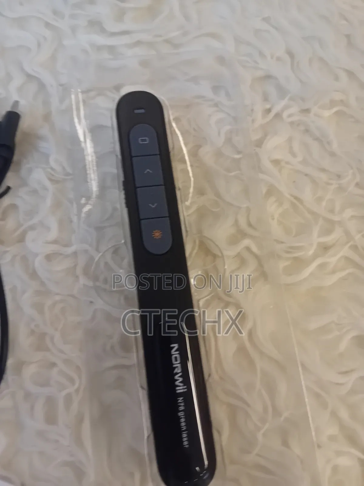Norwii Rechargeable Wireless Presenter With Pointer for PowerPoint