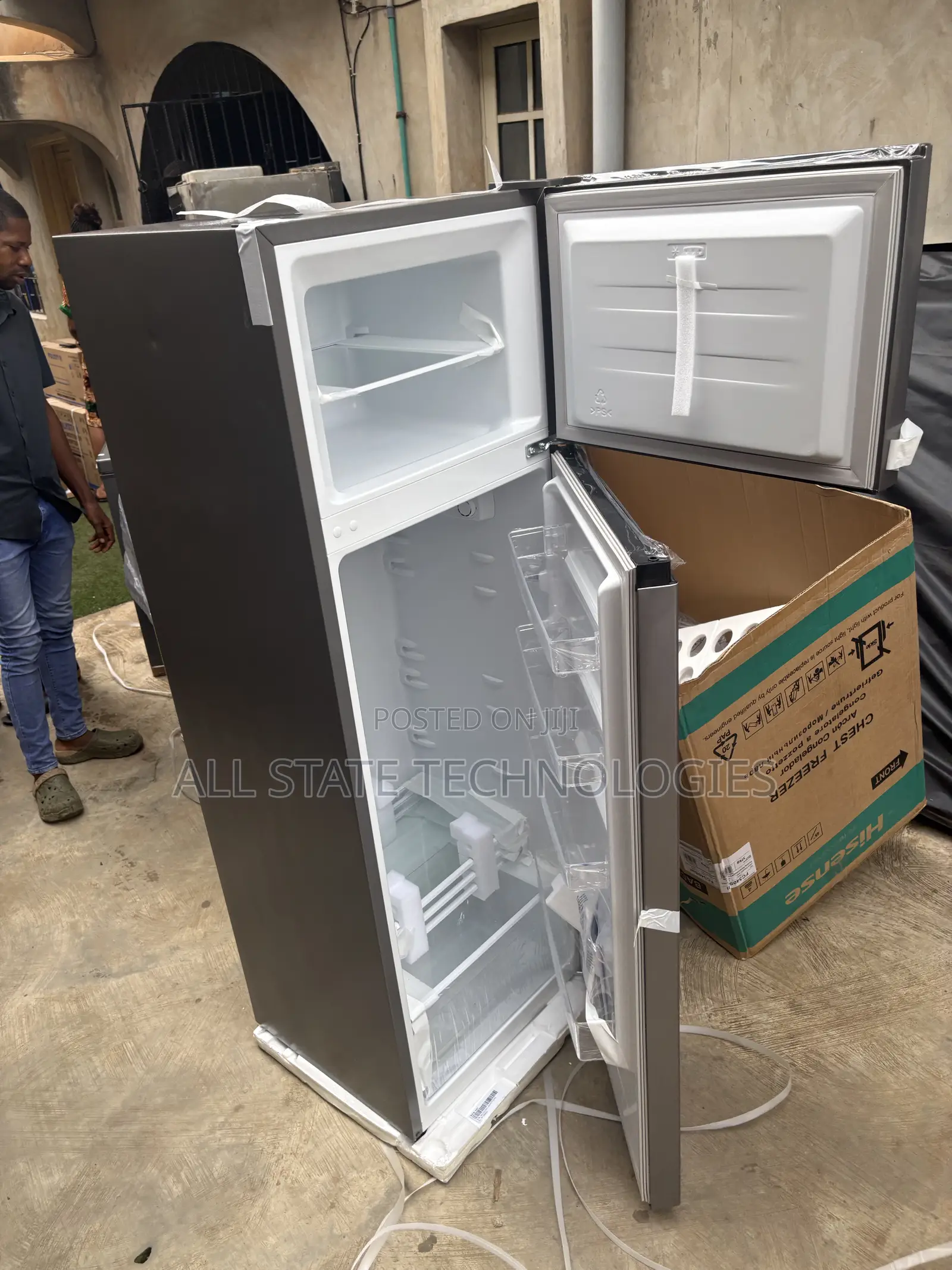 HISENSE REF240DR Everyday Refrigerator