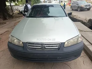 Toyota Camry 2001 Silver