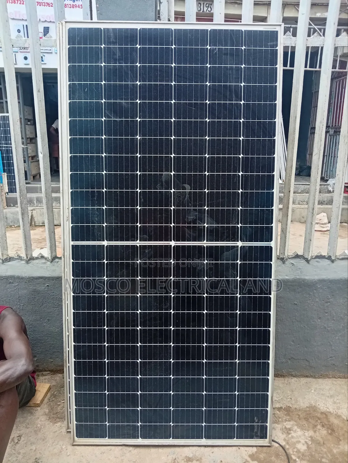 600watts Jinko Solar Panels