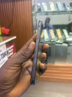 Apple iPhone X 64 GB Black
