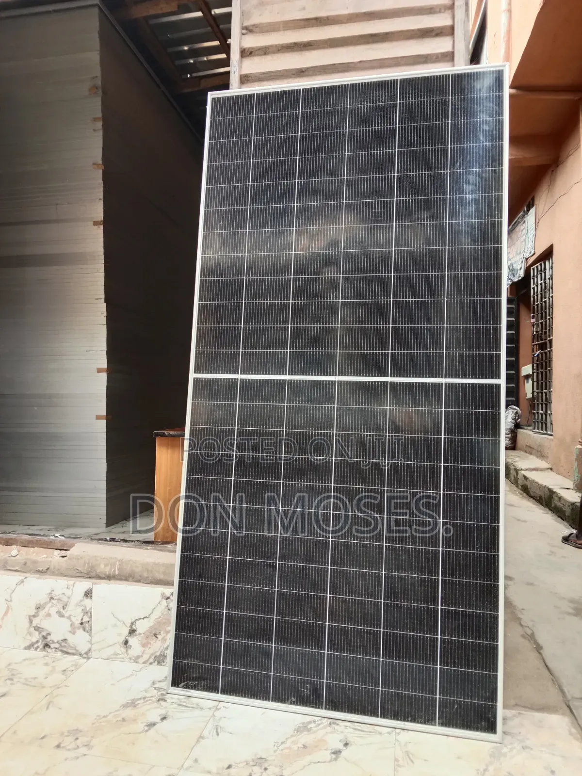 585w Solar Panel 144cell