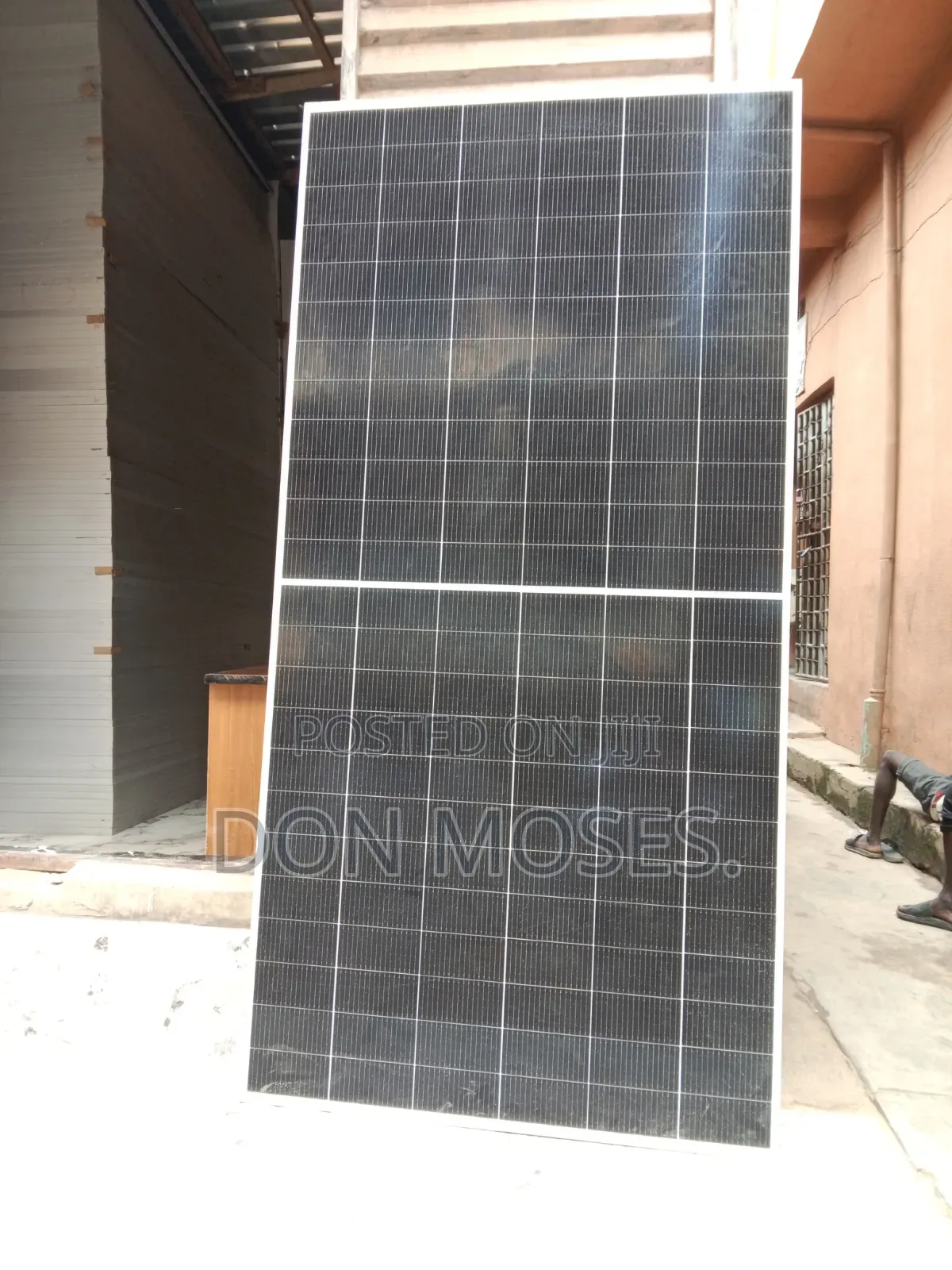 585w Solar Panel 144cell