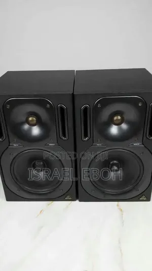 Behringer Truth B2031P Studio Monitors – 2 Pieces