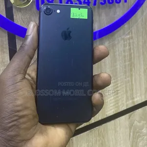Apple iPhone 7 32 GB Black