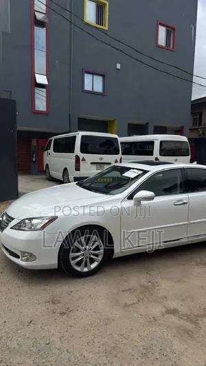 Lexus ES 350 2011 White