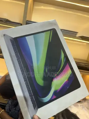 Laptop Apple MacBook Pro 2020 M1 8GB AMD Ryzen 9 SSD 256GB