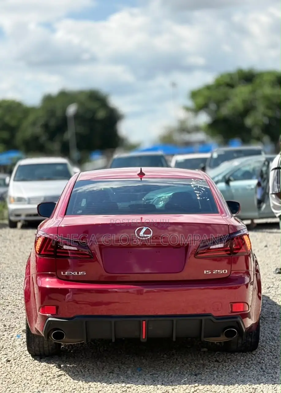 Lexus IS 250 4WD 2009 Red