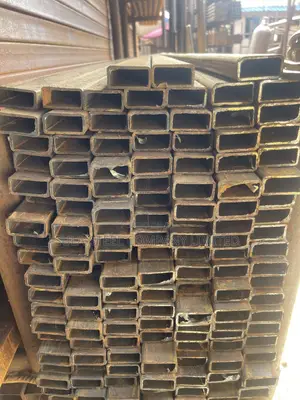 80x40x4mm Pipe