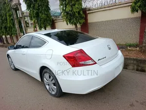 Honda Accord Coupe LX-S Automatic 2011 White