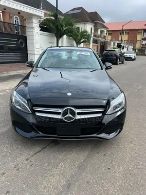 Mercedes-Benz C300 Luxury 4dr RWD Sedan (2.0L 4cyl 7A) 2015 Black