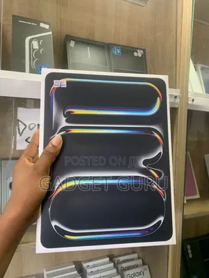 New Apple iPad Pro 13 (2025) 512 GB Black