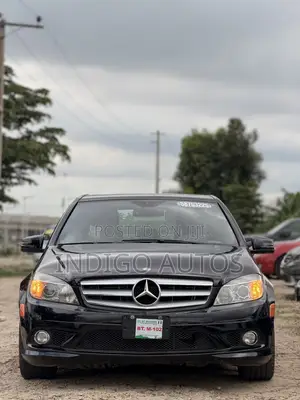 Mercedes-Benz C300 2010 Black