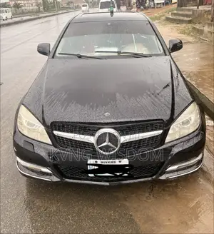 Mercedes-Benz C300 Luxury Sedan AWD (3.0L 6cyl 7A) 2008 Black