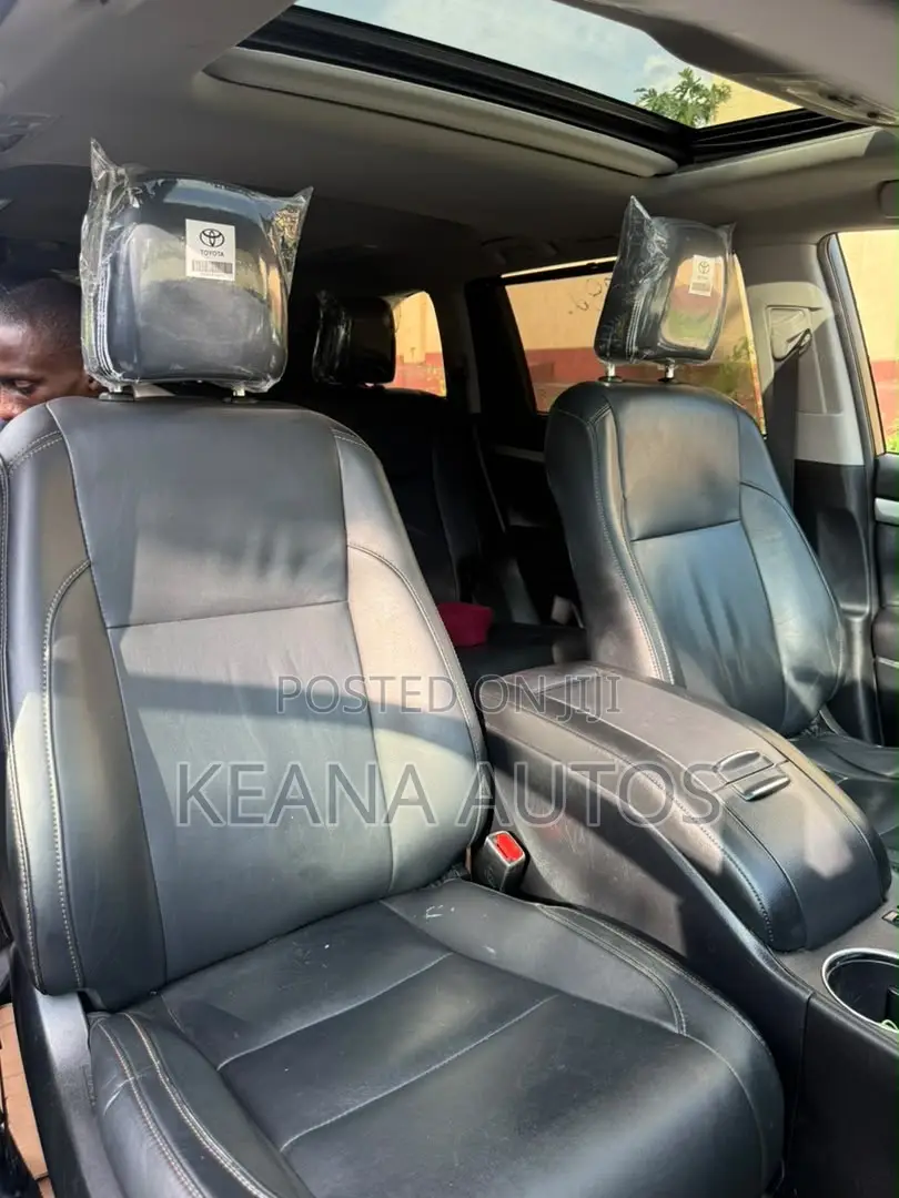 Toyota Highlander 2018 Gray