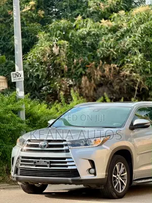 Toyota Highlander 2018 Gray