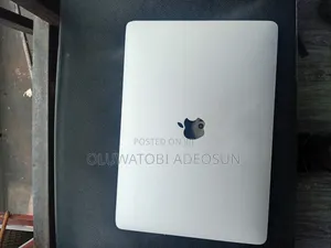 Laptop Apple MacBook Pro 2020 8GB Intel Core i5 SSD 512GB