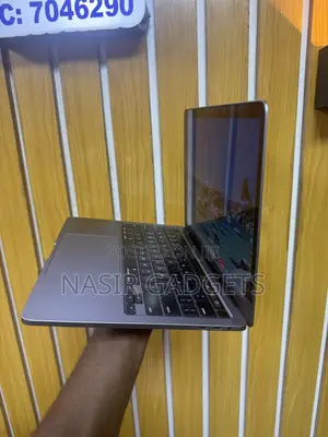 Laptop Apple MacBook Pro 2020 16GB Intel Core i5 SSD 512GB