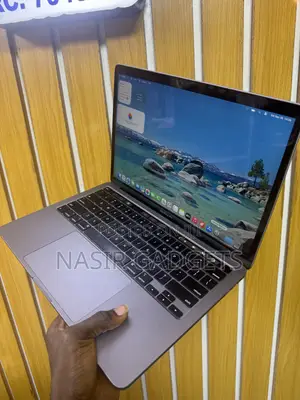 Laptop Apple MacBook Pro 2020 16GB Intel Core i5 SSD 512GB