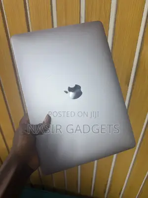 Laptop Apple MacBook Pro 2020 16GB Intel Core i5 SSD 512GB