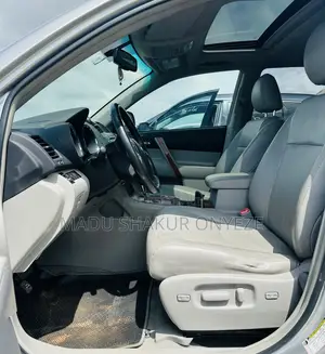 Toyota Highlander Limited 2010 Silver