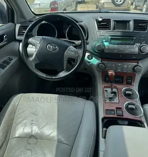 Toyota Highlander Limited 2010 Silver