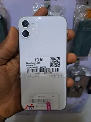 New Apple iPhone 11 64 GB White