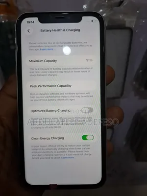 New Apple iPhone 11 64 GB White