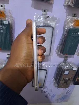 New Apple iPhone 11 64 GB White