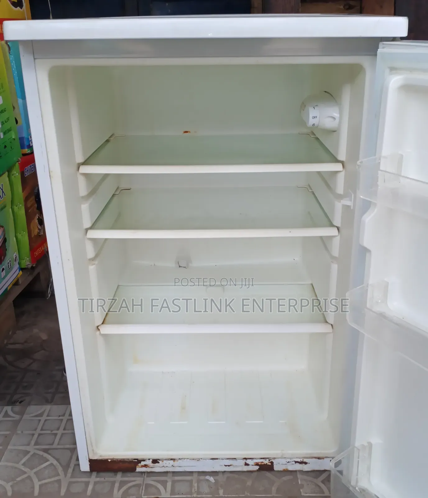 Refrigerator