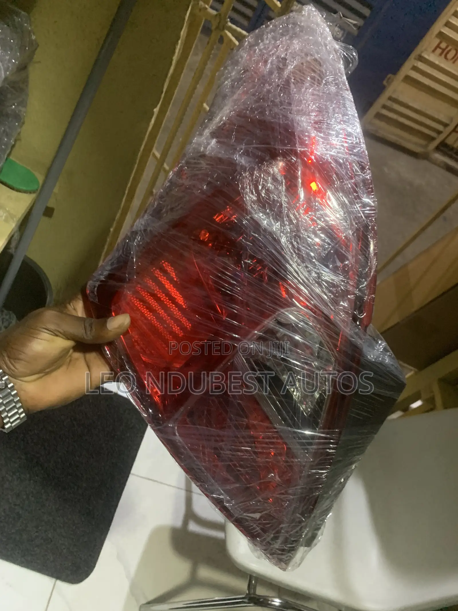 Nissan Amira Back Light