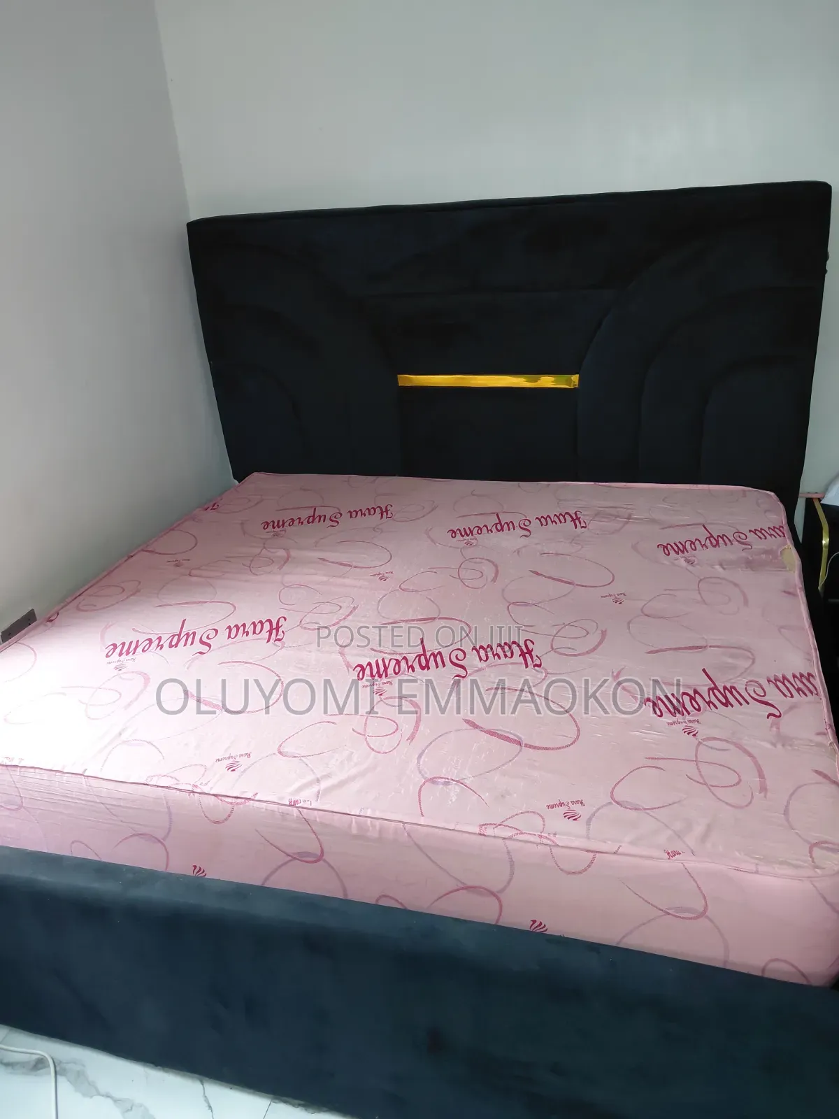 Very Neat 6/7 Bed Frame and Mattress