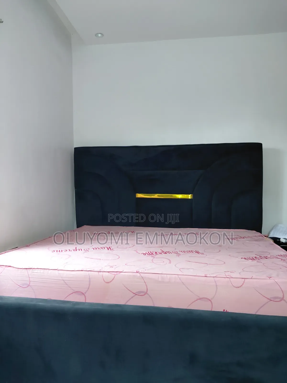 Very Neat 6/7 Bed Frame and Mattress