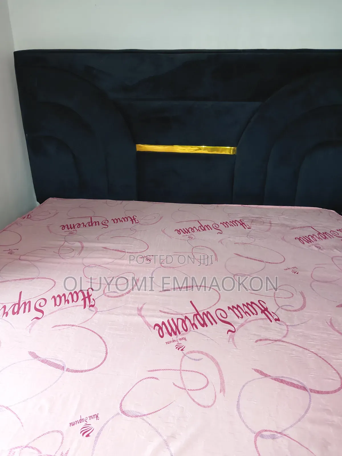 Very Neat 6/7 Bed Frame and Mattress