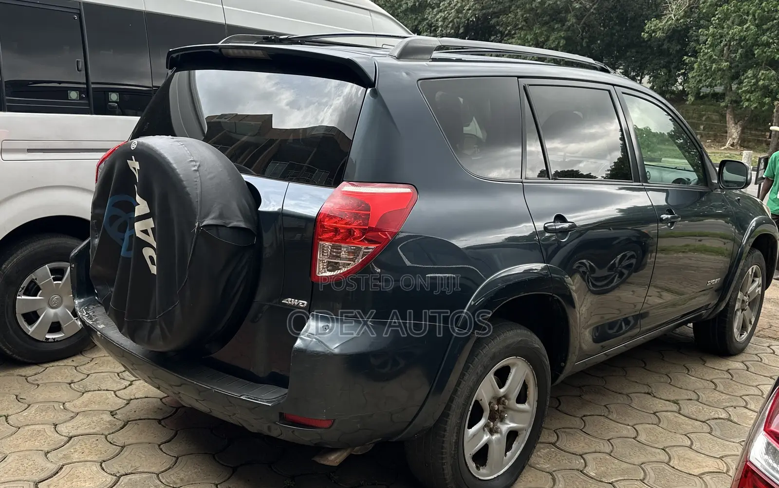 Toyota RAV4 V6 2009 Black