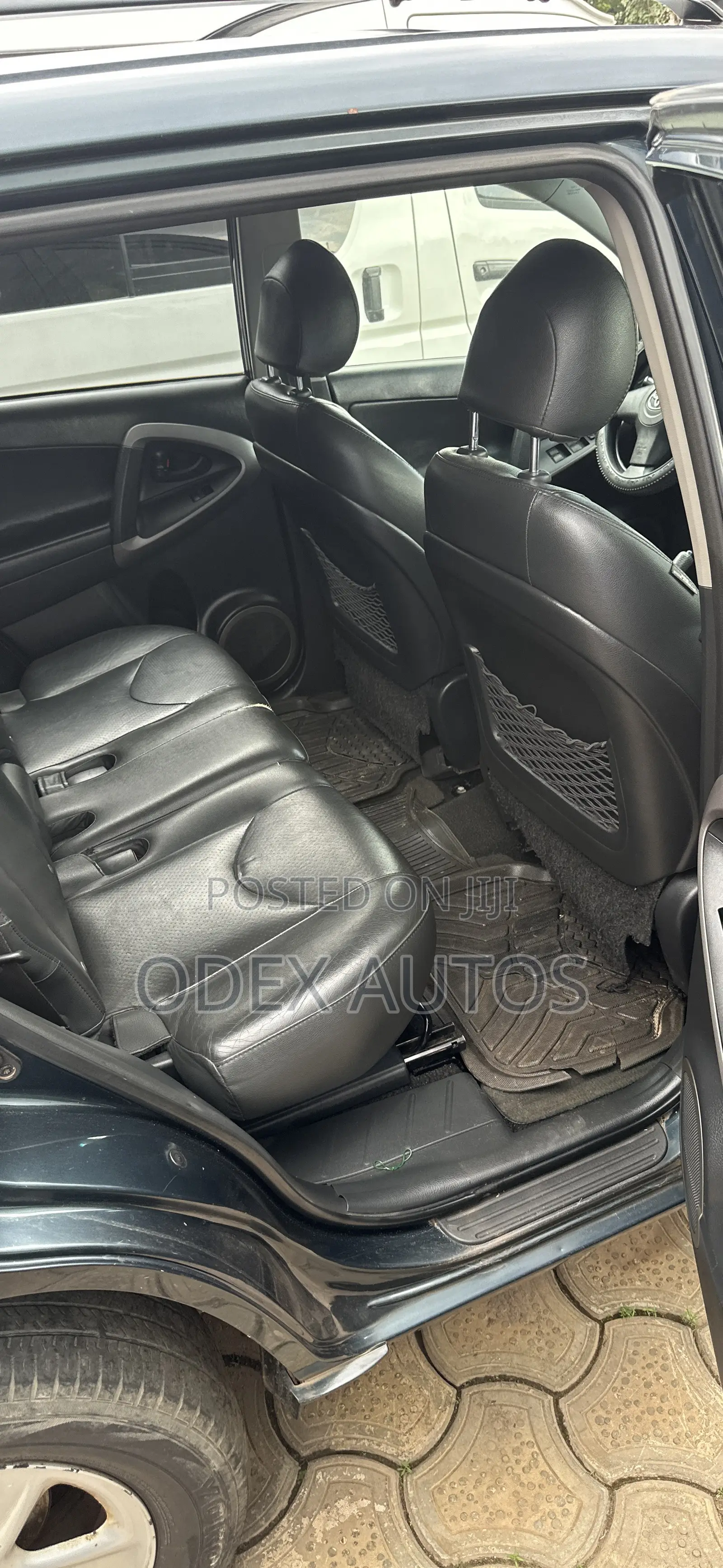 Toyota RAV4 V6 2009 Black