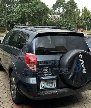 Toyota RAV4 V6 2009 Black