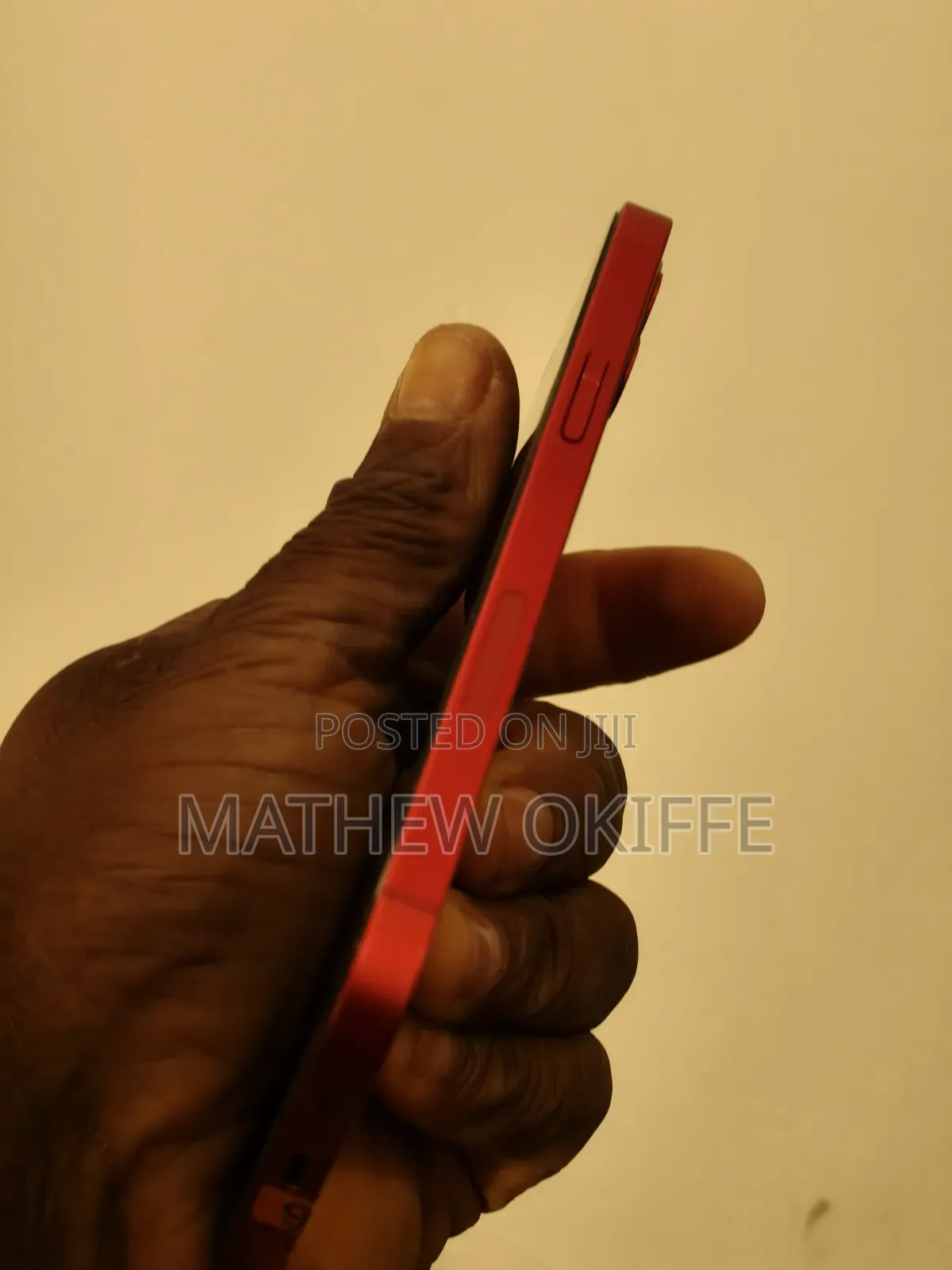 Apple iPhone 12 64 GB Red