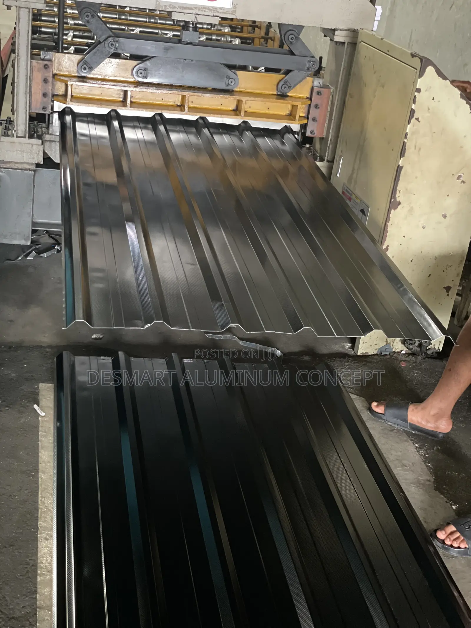Premium BLACK 0.55mm, Aluminum Roofing Sheet,class Without Shouting